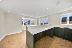 Compass Crescent Old Whittington